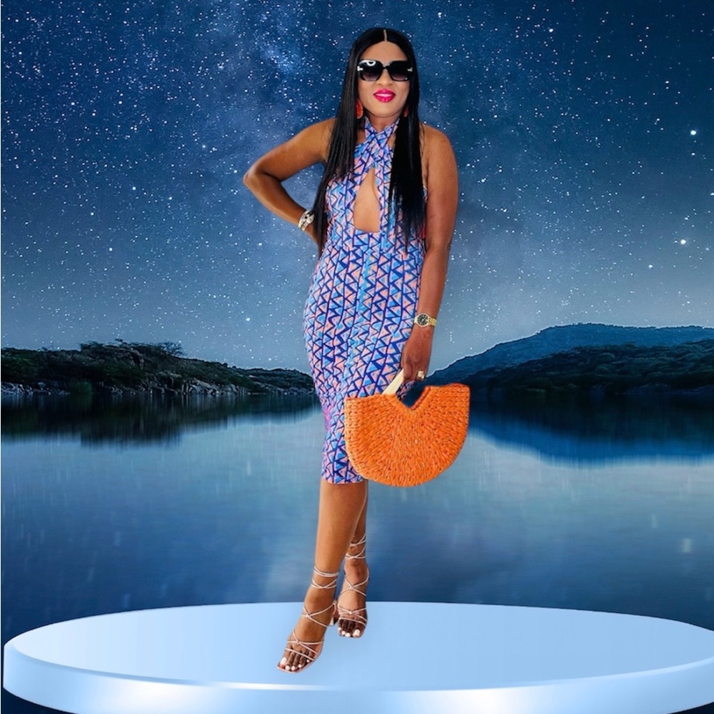 I’m A keeper multi style midi dress. Absolute head turner.Can be paired with bag